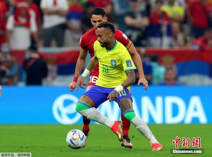 世界杯临近终章，编辑部上演内讧与帅哥研究的