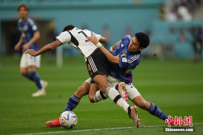 世界杯临近终章，编辑部上演内讧与帅哥研究的