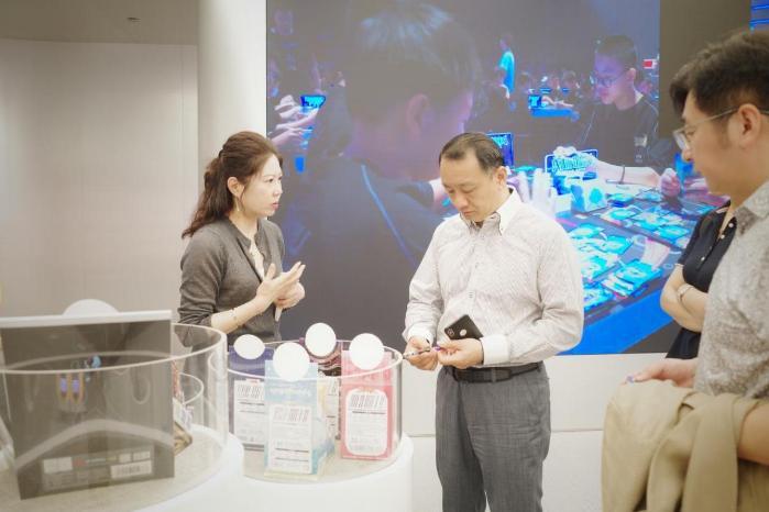 中国首套体育文化卡牌有望在巴黎奥运会上揭幕