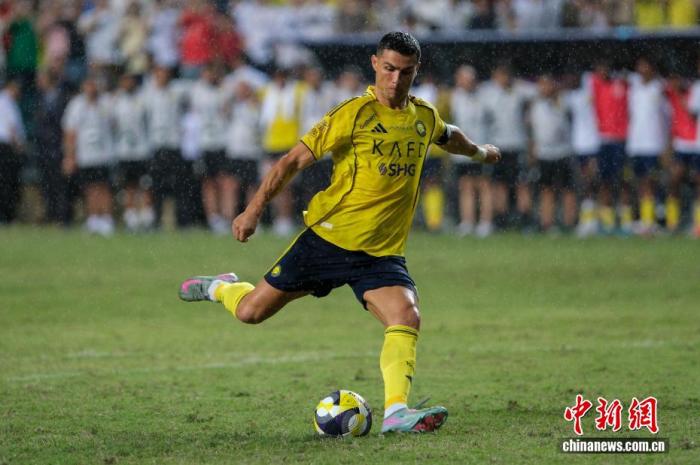 因对转会期无作为感到不满，C罗在利雅得胜利联