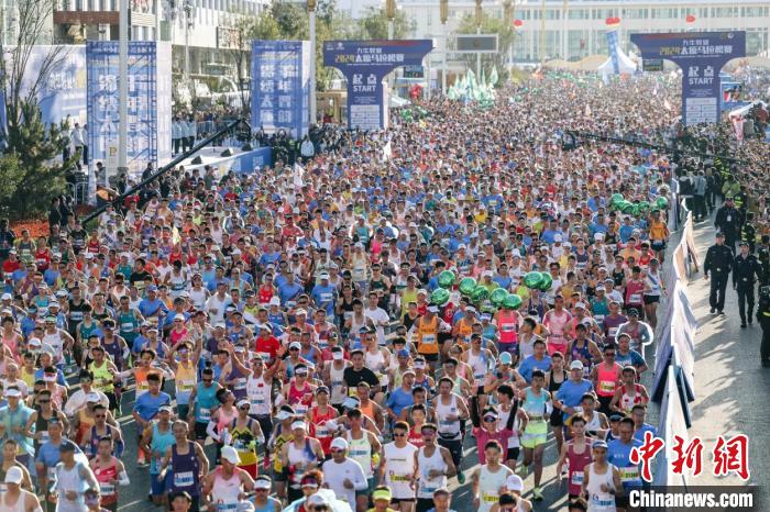 2025太原马拉松报名启动 赛道优化新增破叁勋章