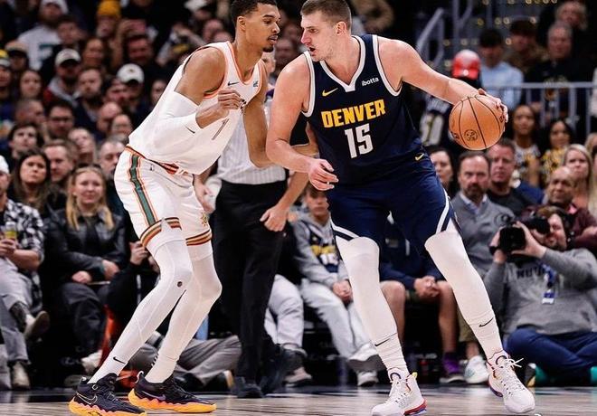 掘金下半场狂轰41分逆转马刺文班休战