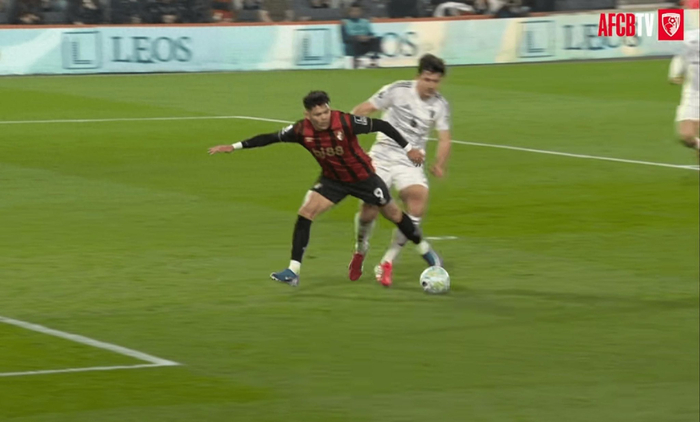 曼联投诉裁判判罚争议 伯恩茅斯获1分引争议