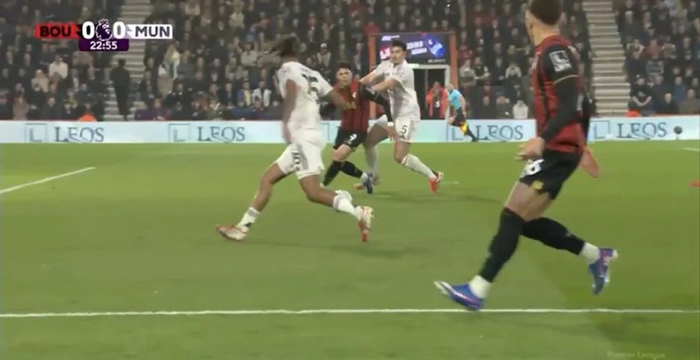 曼联投诉裁判判罚争议 伯恩茅斯获1分引争议