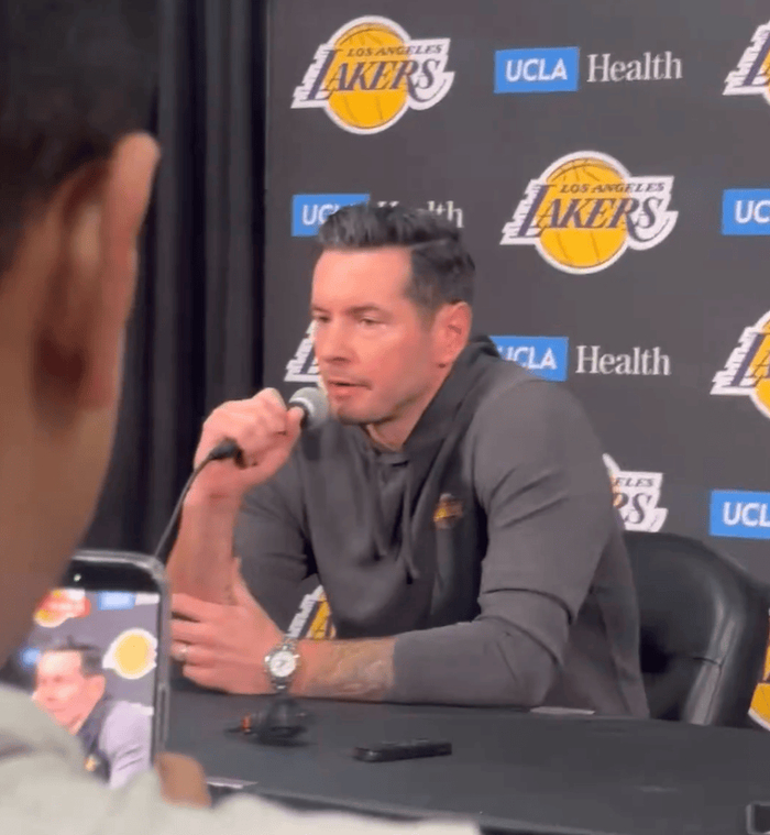 湖人主帅透露东契奇康复进展及里夫斯球队环境