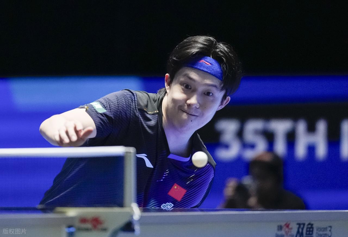 王楚钦伤痛中备战世乒赛：129场鏖战后仍坚持训